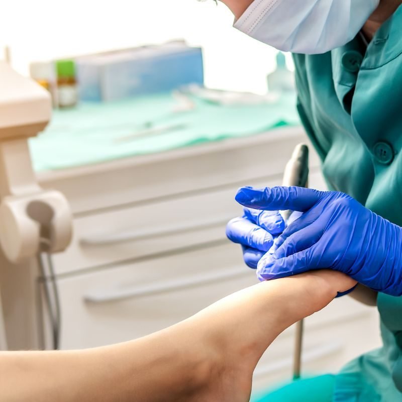 Podoprofilaxia, limpeza preventiva e profunda dos pés
